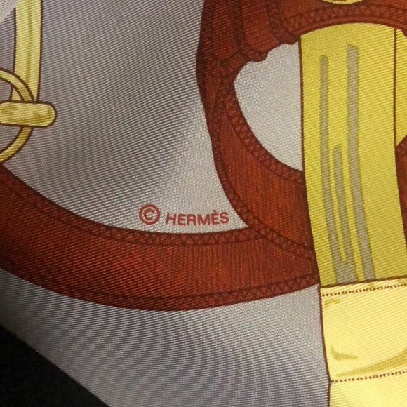 Hermès Scarf , 35 inch by 35 inch - Picture 5 of 7